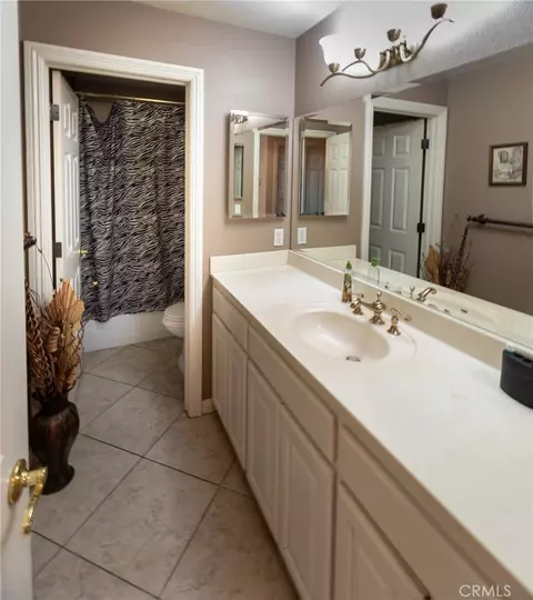 Bath - 3772 Elm, San Bernardino, CA 92404 photo 2 of 3