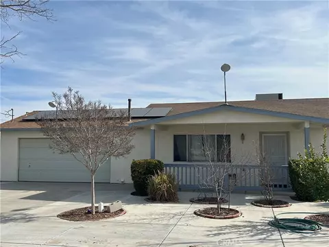 8915 3rd Ave, Hesperia, CA 92345