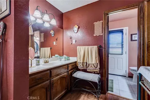Bath - 2160 Temescal Ave, Norco, CA 92860 photo 3 of 4
