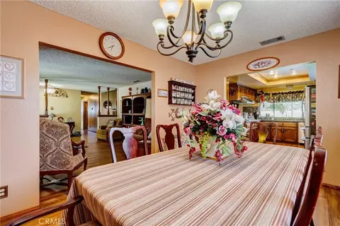 Dining - 2160 Temescal Ave, Norco, CA 92860 photo 3 of 4