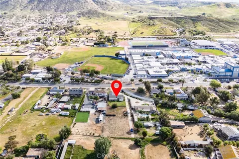 View/Area - 2160 Temescal Ave, Norco, CA 92860 photo 2 of 5
