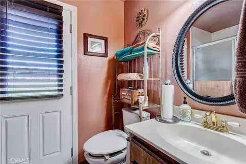 Bath - 2160 Temescal Ave, Norco, CA 92860 photo 4 of 4