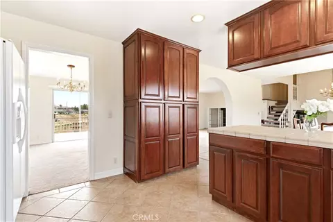Kitchen - 18785 Talisman, Hesperia, CA 92345 photo 5 of 5