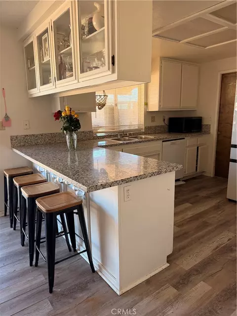 Kitchen - 16625 Central, Apple Valley, CA 92307 photo 2 of 2