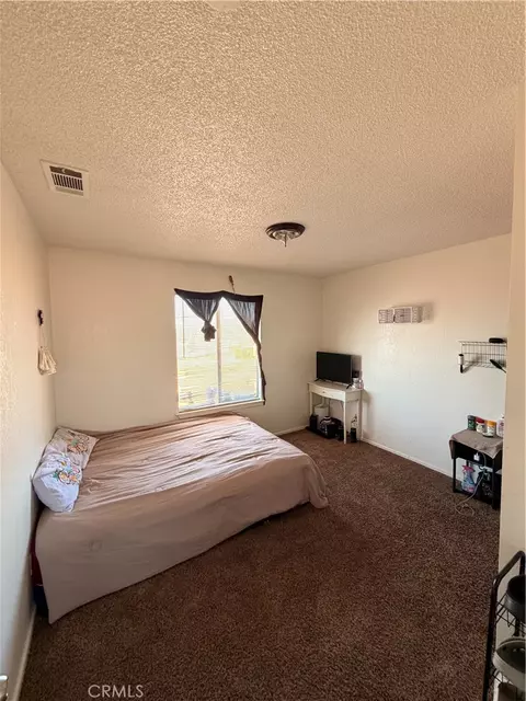 Bedroom - 16625 Central, Apple Valley, CA 92307 photo 2 of 3
