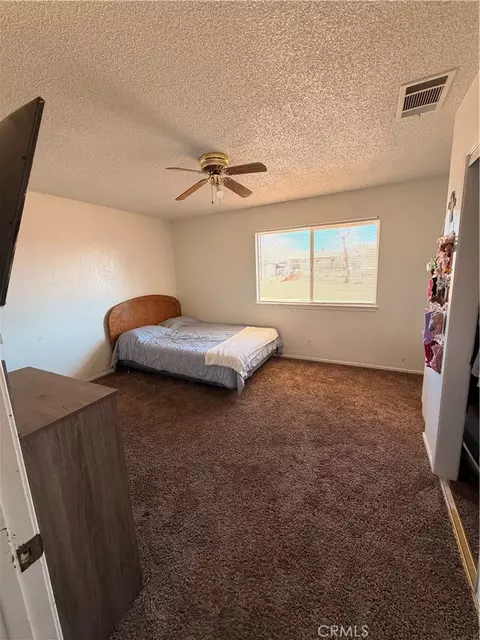 Bedroom - 16625 Central, Apple Valley, CA 92307 photo 3 of 3