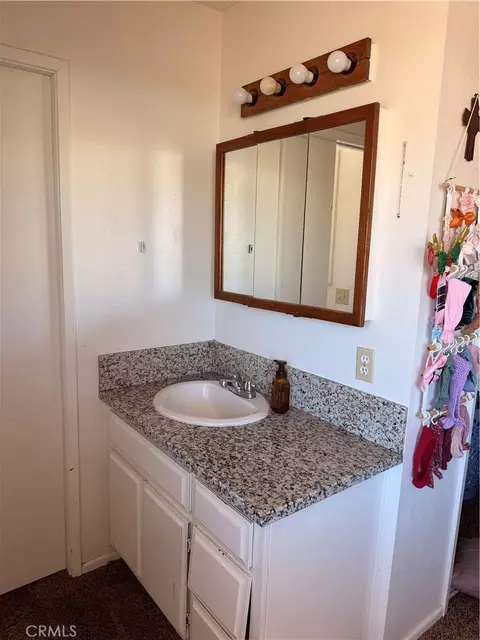 Bath - 16625 Central, Apple Valley, CA 92307 photo 4 of 4
