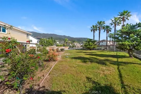 Exterior - 4903 Edmonton, Fontana, CA 92336 photo 15 of 21
