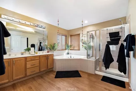 Bath - 4903 Edmonton, Fontana, CA 92336 photo 3 of 4