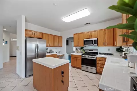 Kitchen - 4903 Edmonton, Fontana, CA 92336 photo 2 of 6