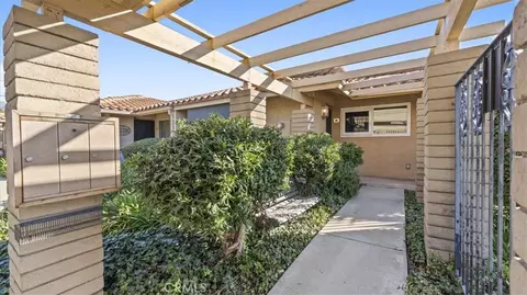 1019 W W Pne, Upland, CA 91786