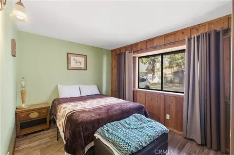 Bedroom - 44667 Barton, Sugarloaf, CA 92386 photo 1 of 4