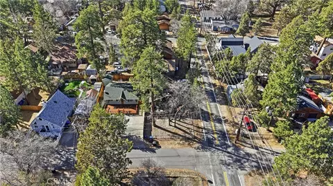 View/Area - 44667 Barton, Sugarloaf, CA 92386 photo 2 of 7