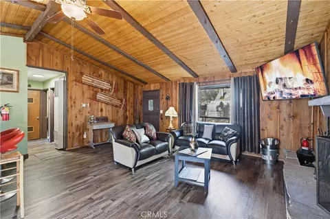 Living - 44667 Barton, Sugarloaf, CA 92386 photo 1 of 2
