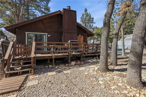 Exterior - 44667 Barton, Sugarloaf, CA 92386 photo 1 of 3