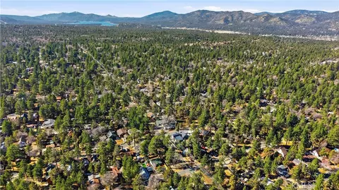 View/Area - 44667 Barton, Sugarloaf, CA 92386 photo 7 of 7