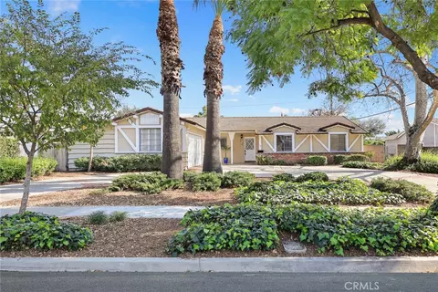 1526 Lynoak Dr, Claremont, CA 91711