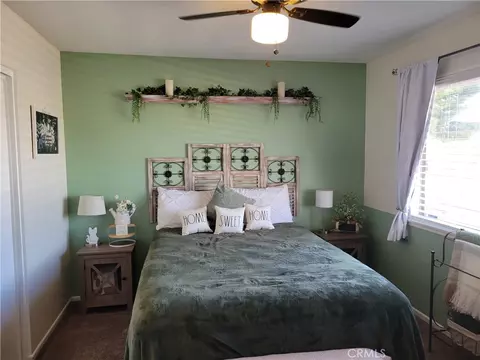 Bedroom - 21535 Pine Rdg, Apple Valley, CA 92307 photo 3 of 3