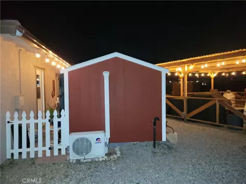 Exterior - 21535 Pine Rdg, Apple Valley, CA 92307 photo 13 of 14