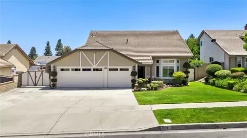 904 Pineridge St, Upland, CA 91784