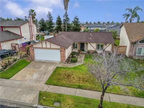 15465 Raymond Ave, Fontana, CA 92336