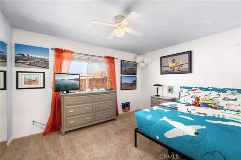 Bedroom - 2400 E Canyon Dr, Wrightwood, CA 92397 photo 3 of 8