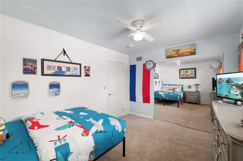 Bedroom - 2400 E Canyon Dr, Wrightwood, CA 92397 photo 4 of 8