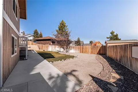 Exterior - 2400 E Canyon Dr, Wrightwood, CA 92397 photo 9 of 15