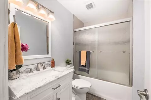 Bath - 2400 E Canyon Dr, Wrightwood, CA 92397 photo 1 of 3