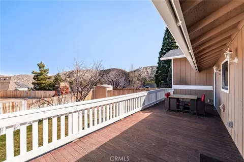 Exterior - 2400 E Canyon Dr, Wrightwood, CA 92397 photo 13 of 15