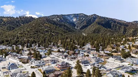 View/Area - 2400 E Canyon Dr, Wrightwood, CA 92397 photo 11 of 11