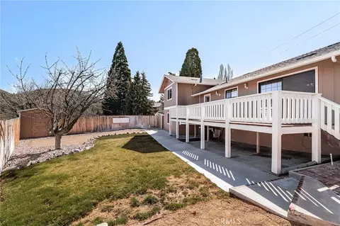 Exterior - 2400 E Canyon Dr, Wrightwood, CA 92397 photo 10 of 15