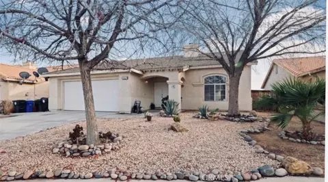 12627 Half Moon Cir, Victorville, CA 92392