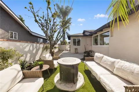Exterior - 934 E Rose Ave, Orange, CA 92867 photo 7 of 16