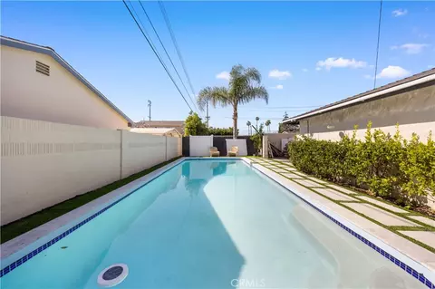 Exterior - 934 E Rose Ave, Orange, CA 92867 photo 11 of 16