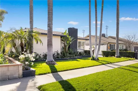 Exterior - 934 E Rose Ave, Orange, CA 92867 photo 2 of 16