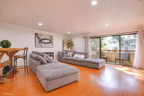 Living - 747 Fairview Ave #A, Arcadia, CA 91007 photo 4 of 7