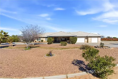 Exterior - 7330 Smoke Tree, Phelan, CA 92371 photo 2 of 8