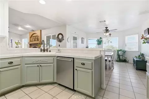 Kitchen - 7330 Smoke Tree, Phelan, CA 92371 photo 5 of 6