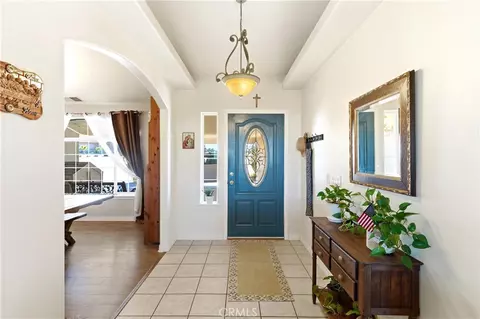 Entry Way - 7330 Smoke Tree, Phelan, CA 92371 photo 1 of 7