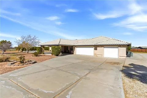 7330 Smoke Tree, Phelan, CA 92371