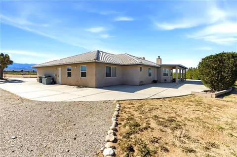 Exterior - 7330 Smoke Tree, Phelan, CA 92371 photo 6 of 8