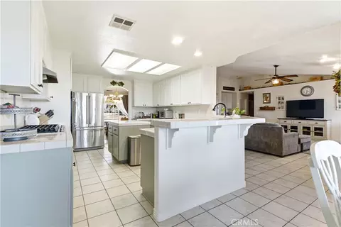 Kitchen - 7330 Smoke Tree, Phelan, CA 92371 photo 2 of 6