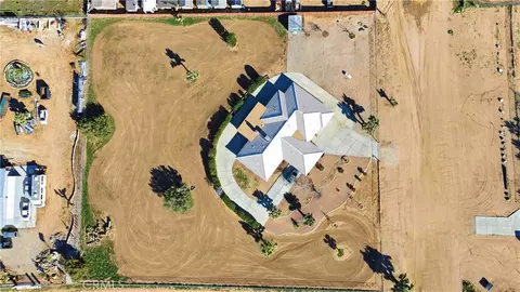 View/Area - 7330 Smoke Tree, Phelan, CA 92371 photo 1 of 7