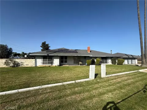 11293 Holmes, Jurupa Valley, CA 91752