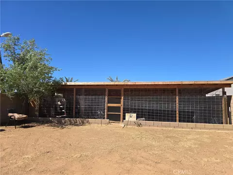 Exterior - 15111 Cheyenne, Apple Valley, CA 92307 photo 5 of 6