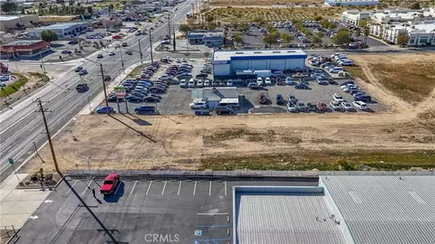 28 Palmdale Rd, Victorville, CA 92392