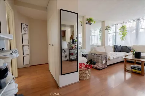 Living - 100 Atlantic #910, Long Beach, CA 90802 photo 5 of 6