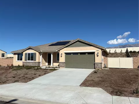 4181 Daisy Ln, Banning, CA 92220