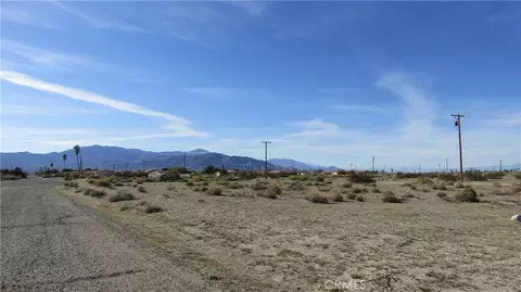 1194 Bering, Thermal, CA 92274 photo 2